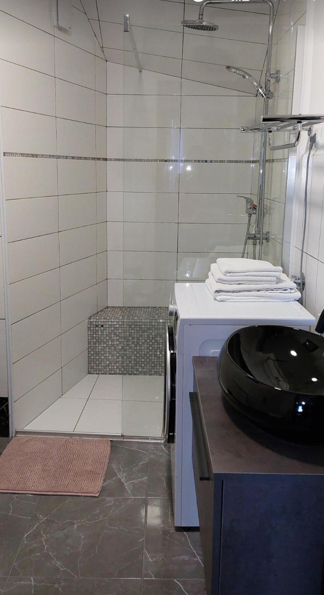 Apartment Karlovac Buitenkant foto