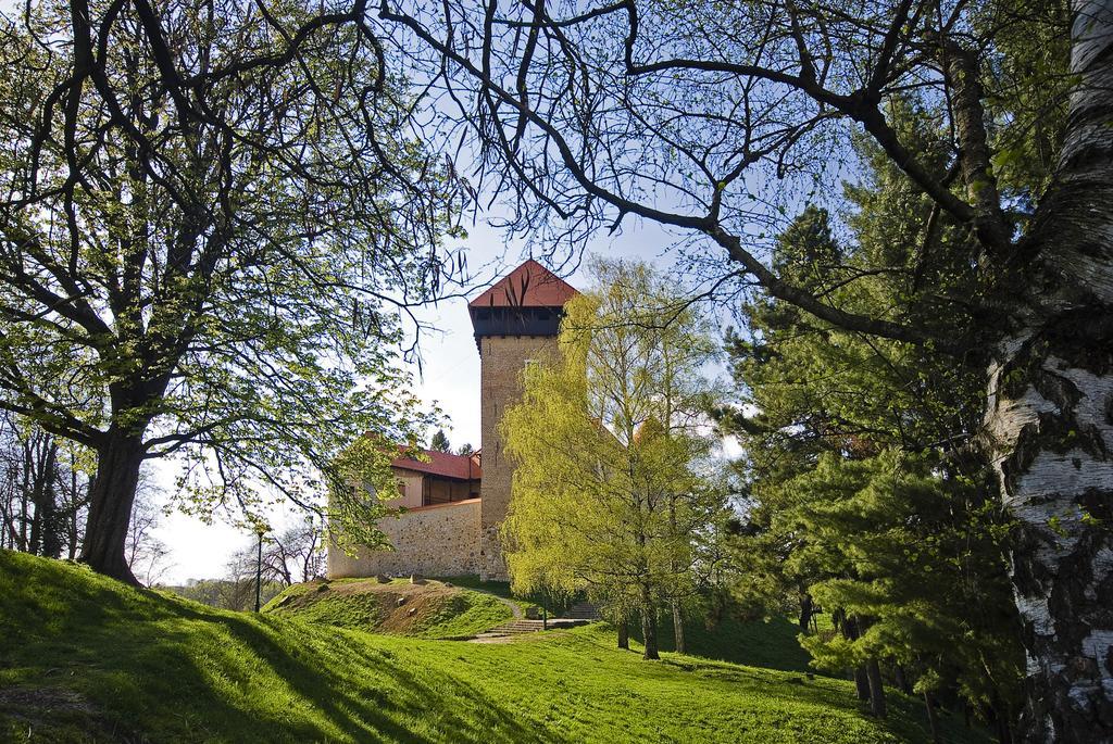 Apartment Karlovac Buitenkant foto