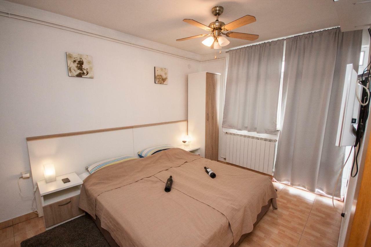 Apartment Karlovac Buitenkant foto