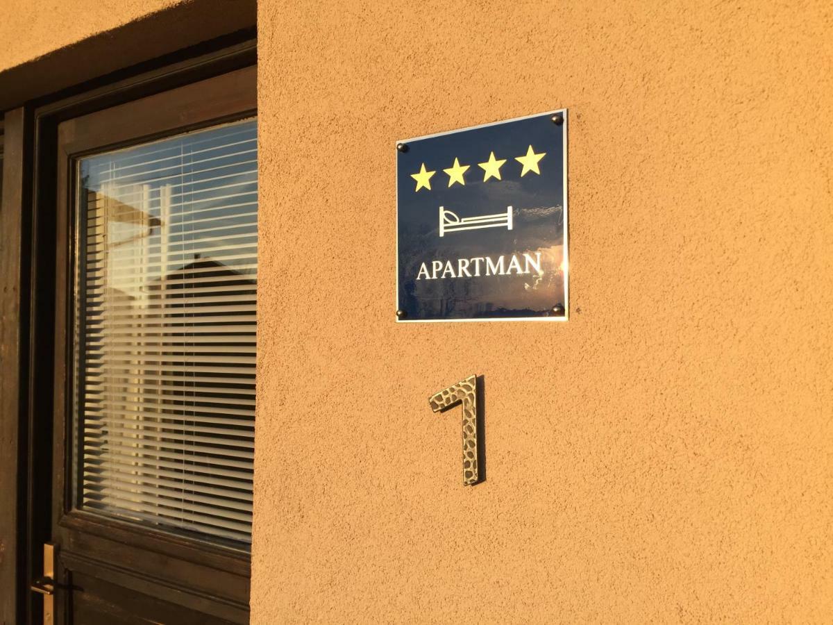 Apartment Karlovac Buitenkant foto
